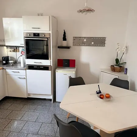 Haus Mit Bleibendem Wert In Holiday home Garbsen